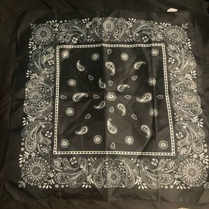 Amazon Black and White Paisley Bandana